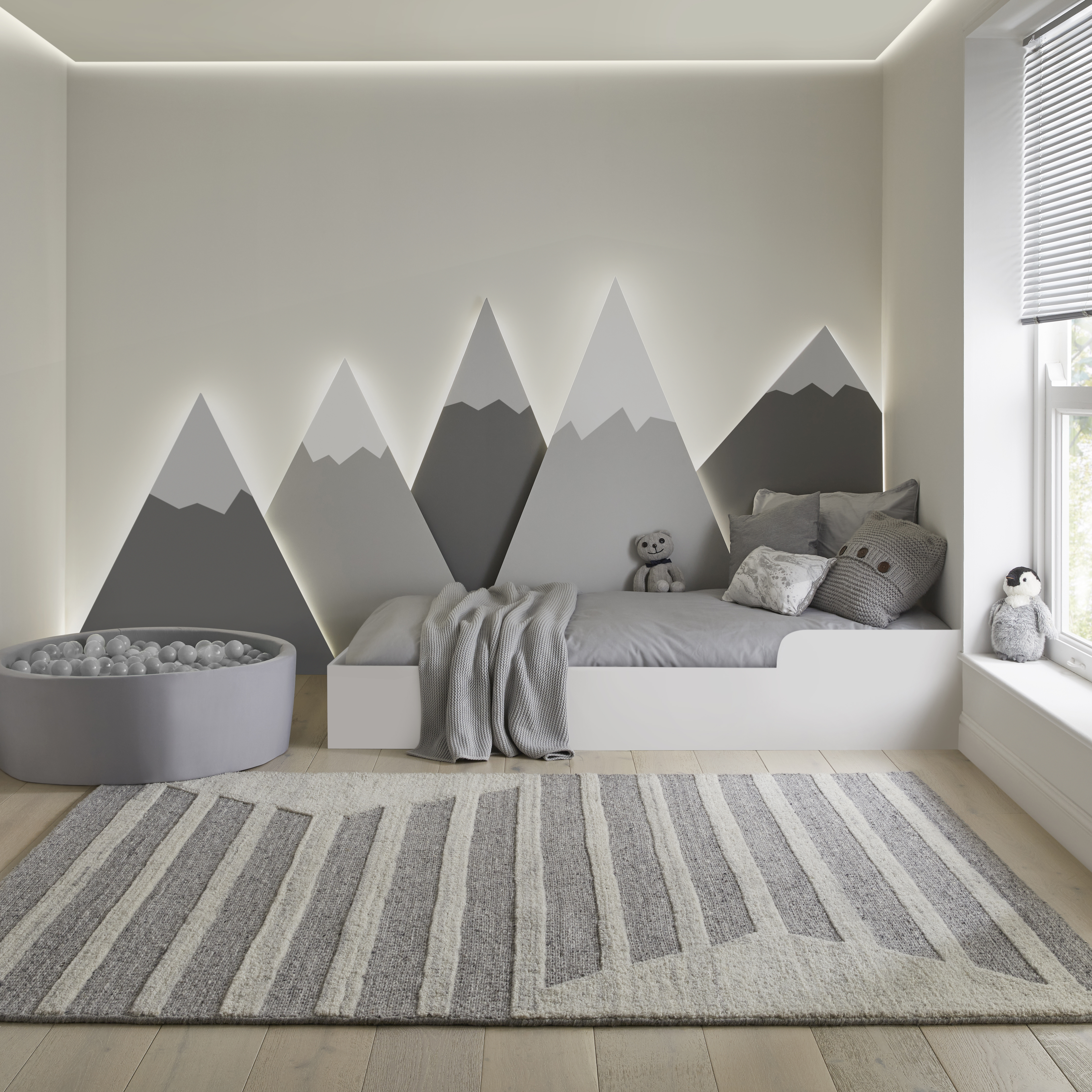 Stellar Ladder Geometric Wool Textured Rugs In Natural Grey